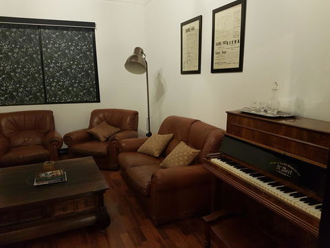 Possum Cottage - Tourism Townsville 17