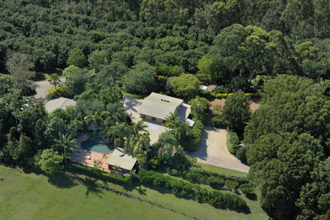 SummerHills Retreat Byron Bay - Tourism Townsville 2