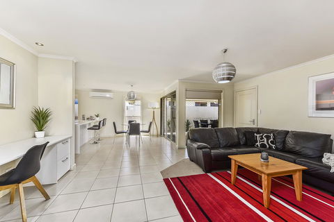 City Fringe Apartment - Tourism Townsville 0