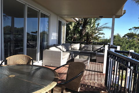 The Whitehouse - Tourism Townsville 4