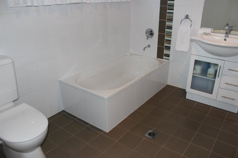 Beltana Villas - Tourism Townsville 12