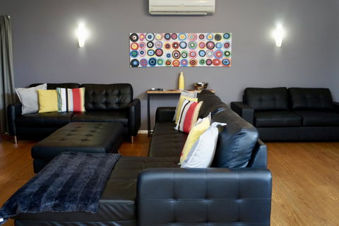 Beltana Villas - Tourism Townsville 11