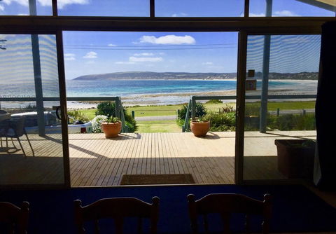 Emu Bay Lodge - Tourism Townsville 1