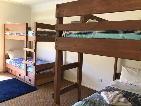 Emu Bay Lodge - Tourism Townsville 17