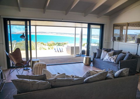 The Cape - Tourism Townsville 0