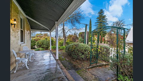 Treasured Memories Cottage - Tourism Townsville 8