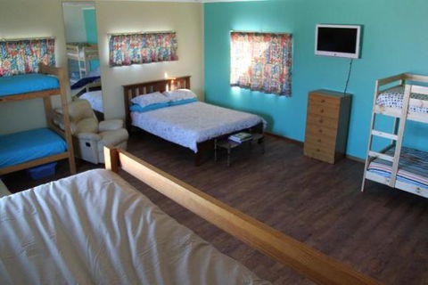LAS ARENAS - The Sands - BEACH HOUSE - Tourism Townsville 5