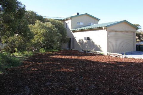 LAS ARENAS - The Sands - BEACH HOUSE - Tourism Townsville 7