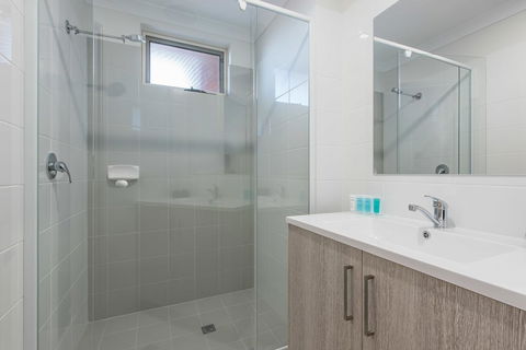 Jurien Bay Motel Apartments - Tourism Townsville 11
