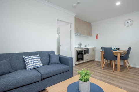 Jurien Bay Motel Apartments - Tourism Townsville 6