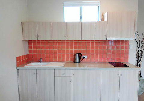 Sea & Soul Beachside Apartments - Tourism Townsville 3