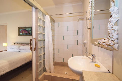 Sea & Soul Beachside Apartments - Tourism Townsville 5