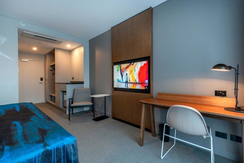 The Adnate Perth - Art Series - Tourism Townsville 12