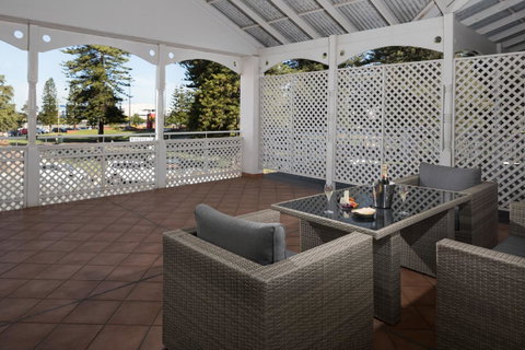 Esplanade Hotel Fremantle - By Rydges - Tourism Townsville 5
