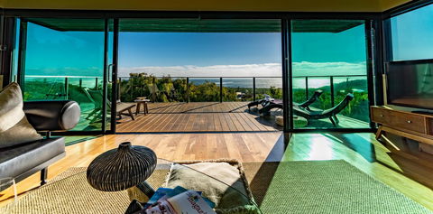 The Roozen Residence - Tourism Townsville 1