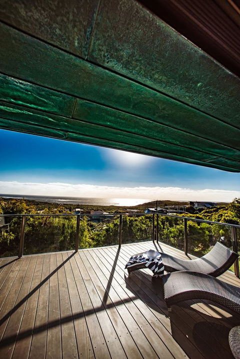 The Roozen Residence - Tourism Townsville 12