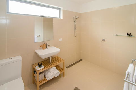 Margaret River Beach Studios - Tourism Townsville 3