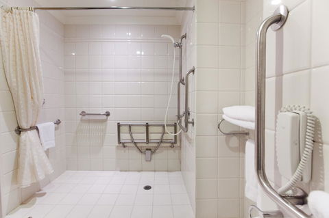 Duxton Hotel Perth - Tourism Townsville 4
