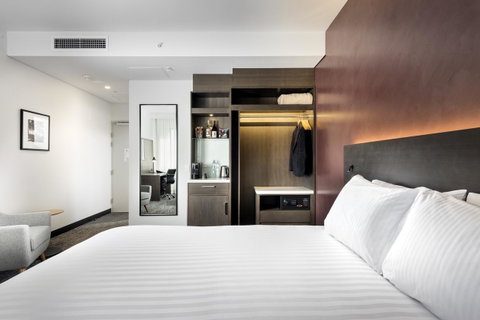 Holiday Inn West Perth, An IHG Hotel - Tourism Townsville 12