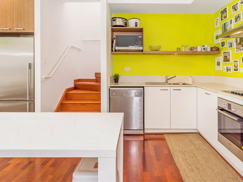 Home Apartment - Perth City Centre - Free WiFi - Tourism Townsville 9