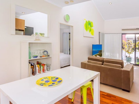 Home Apartment - Perth City Centre - Free WiFi - Tourism Townsville 6
