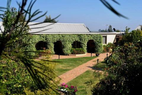 Grapevines Boutique Accommodation - Tourism Townsville 8