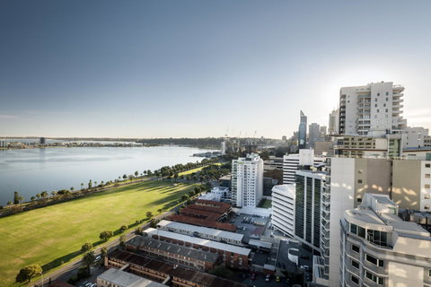Pan Pacific Perth - Tourism Townsville 8