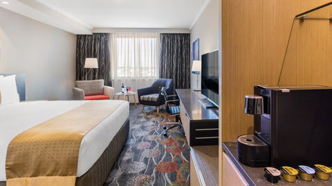 Holiday Inn Perth City Centre, An IHG Hotel - Tourism Townsville 25