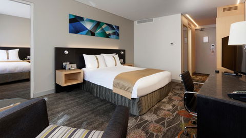 Holiday Inn Perth City Centre, An IHG Hotel - Tourism Townsville 21
