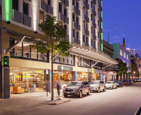 Holiday Inn Perth City Centre, An IHG Hotel - Tourism Townsville 10