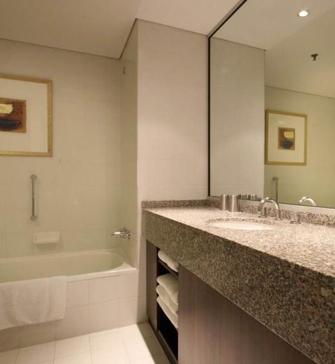 Residence On Langley Park - Tourism Townsville 4