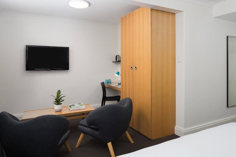 Pensione Hotel Perth - Tourism Townsville 1