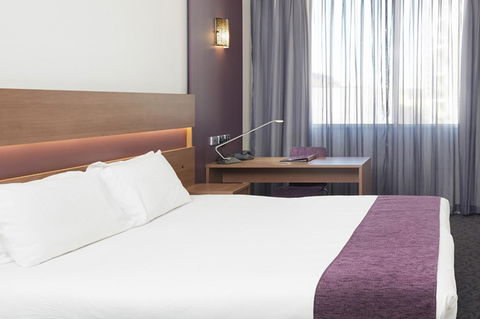 Quality Hotel Ambassador Perth - Tourism Townsville 5