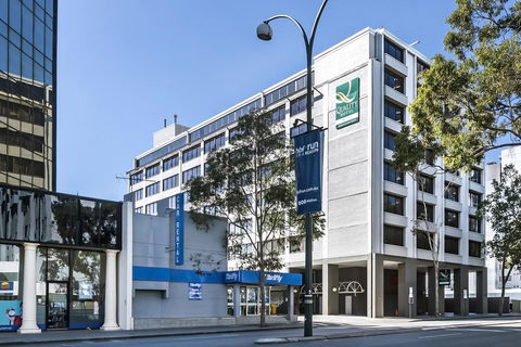 Quality Hotel Ambassador Perth - Tourism Townsville 1