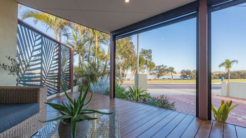 Starboard Views Kalbarri - River Front Apartment - Tourism Townsville 1