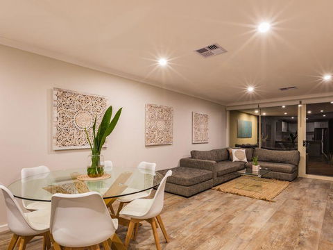 Starboard Views Kalbarri - River Front Apartment - Tourism Townsville 3