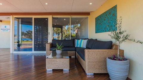 Starboard Views Kalbarri - River Front Apartment - Tourism Townsville 9