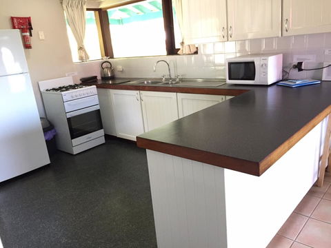 Beachside Prevelly Villas - Tourism Townsville 21