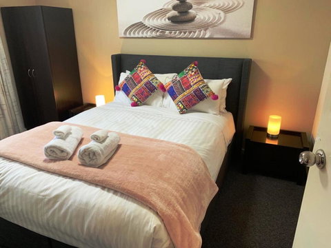 West Beach Lagoon 123 - Location & Views!!! - Tourism Townsville 2