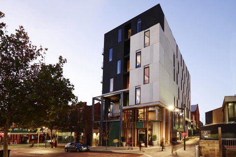 Alex Hotel - Tourism Townsville 0