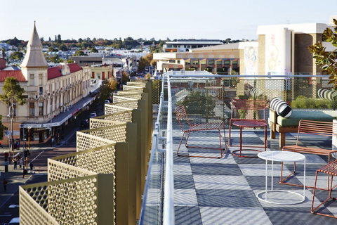 Alex Hotel - Tourism Townsville 1