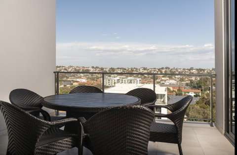 Ramada By Wyndham VetroBlu Scarborough Beach - Tourism Townsville 8