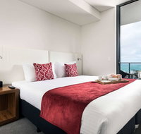 Ramada by Wyndham VetroBlu Scarborough Beach - Tourism Townsville