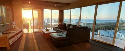 Ocean View-breath Taking Views, Amazing Facilities - Tourism Townsville 2