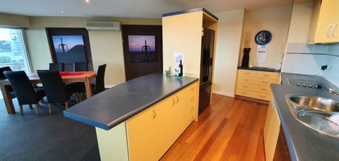 Ocean View-breath Taking Views, Amazing Facilities - Tourism Townsville 12