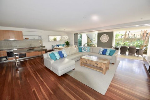 East On Byron - Tourism Townsville 19