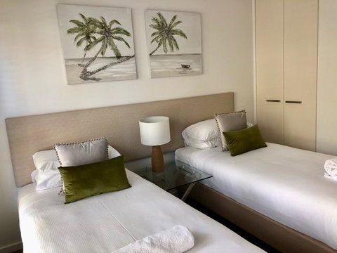 East On Byron - Tourism Townsville 33
