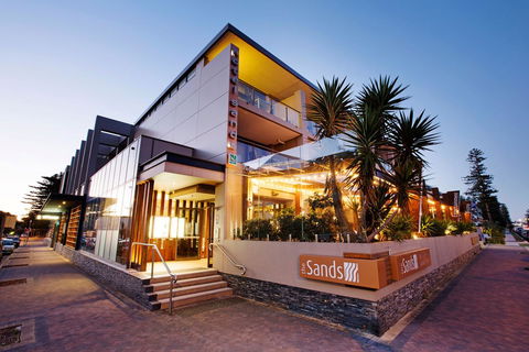 Narrabeen Sands Hotel By Nightcap Plus - Tourism Townsville 4