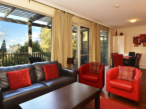 Villa Executive 2br Cypress DS Located Within Cypress Lakes Resort - Tourism Townsville 0