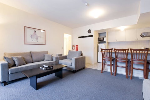 Lantern 1 Bedroom Balcony With Panoramic View - Tourism Townsville 27